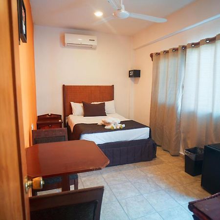 Golden Paradise Hostel Ilha Holbox Exterior foto