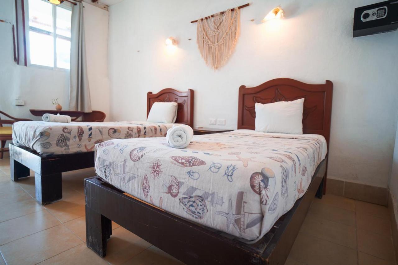 Golden Paradise Hostel Ilha Holbox Exterior foto