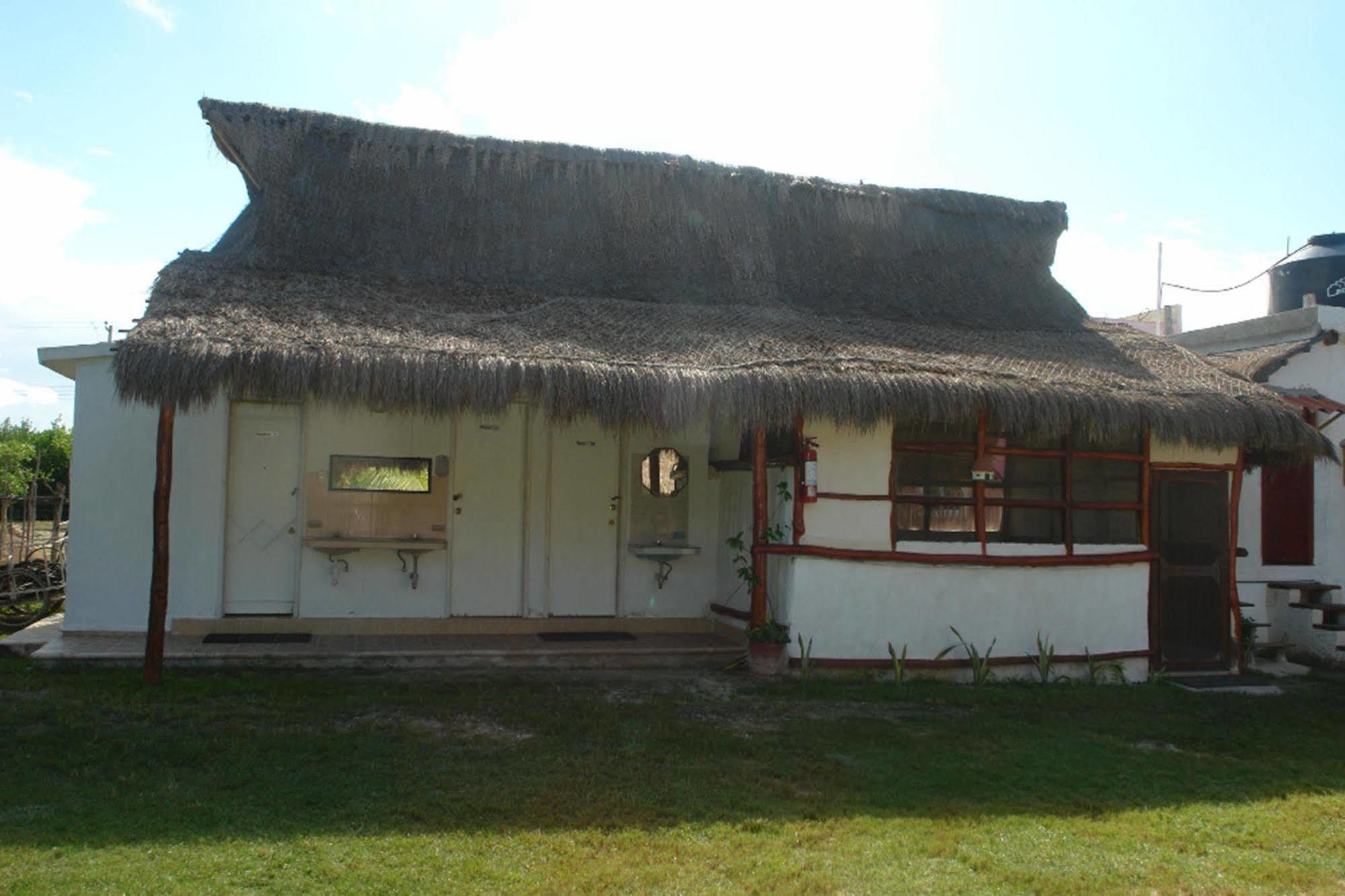 Golden Paradise Hostel Ilha Holbox Exterior foto