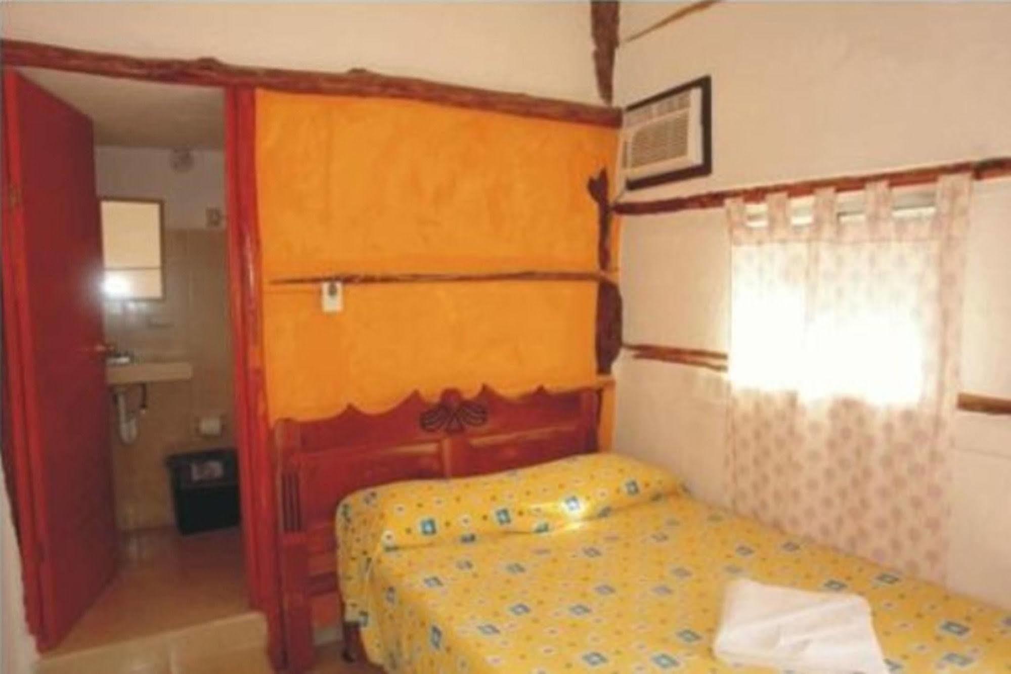 Golden Paradise Hostel Ilha Holbox Exterior foto