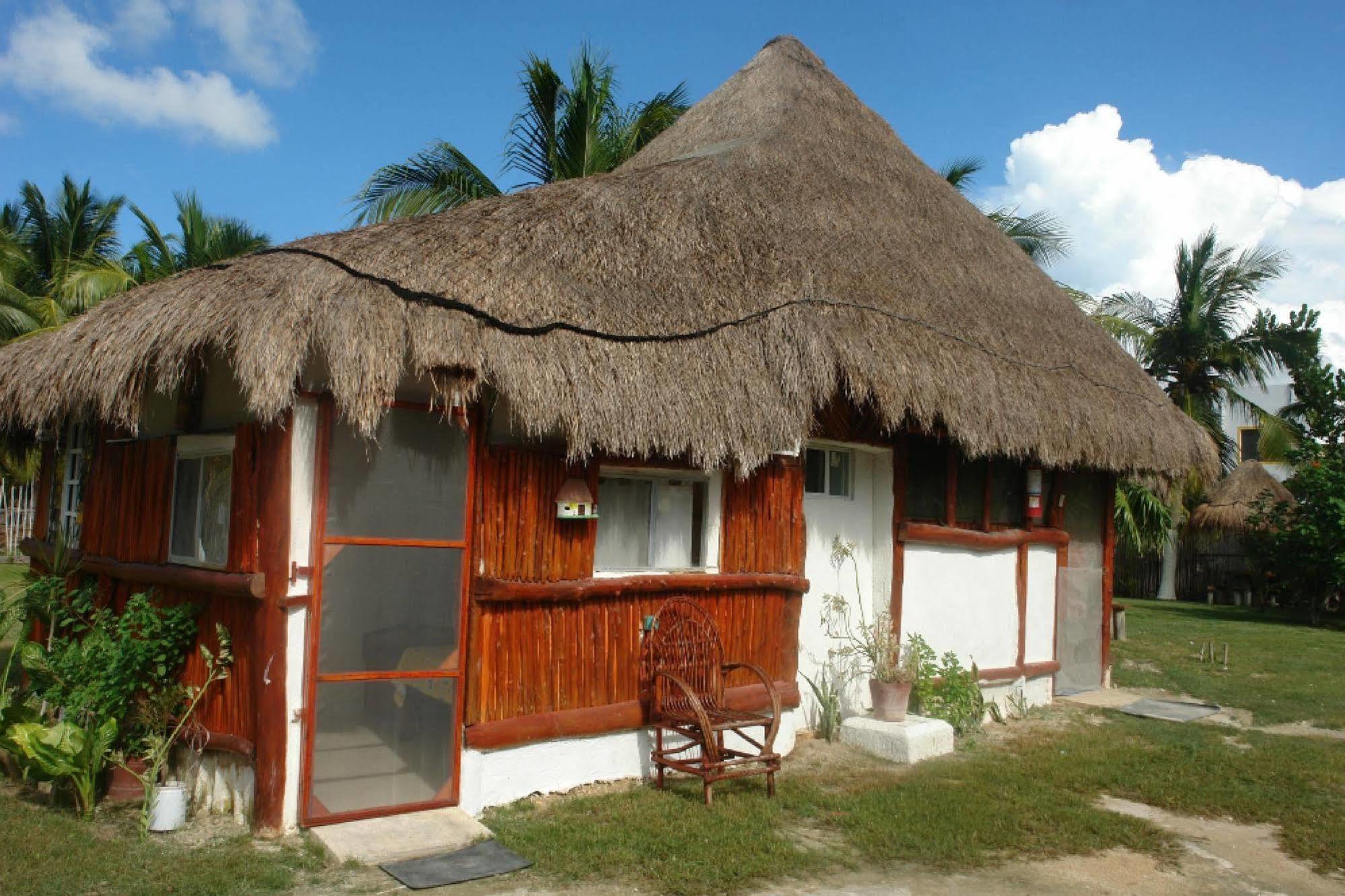 Golden Paradise Hostel Ilha Holbox Exterior foto